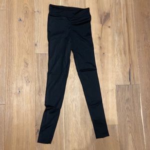 Black leggings with sheen